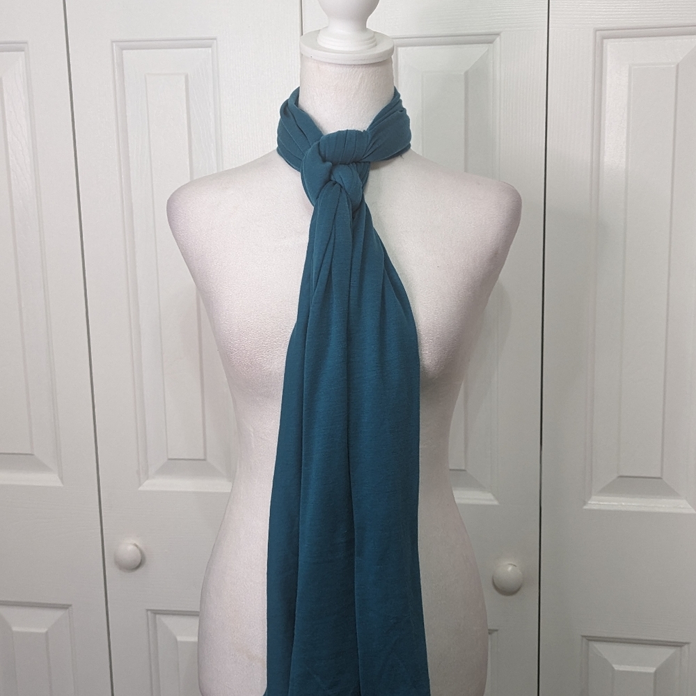 Jenni Scarf - Picture 3 of 8